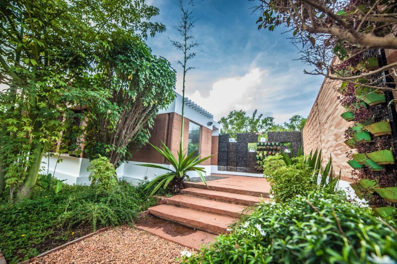 Bougan Villa Auroville Eksteriør billede